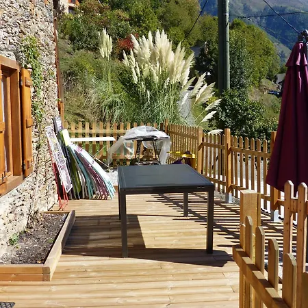 Maison De Vacances Melles Exterior photo